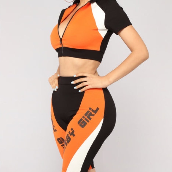 Fashion nova two piece orange and black set - Picture 2 of 6